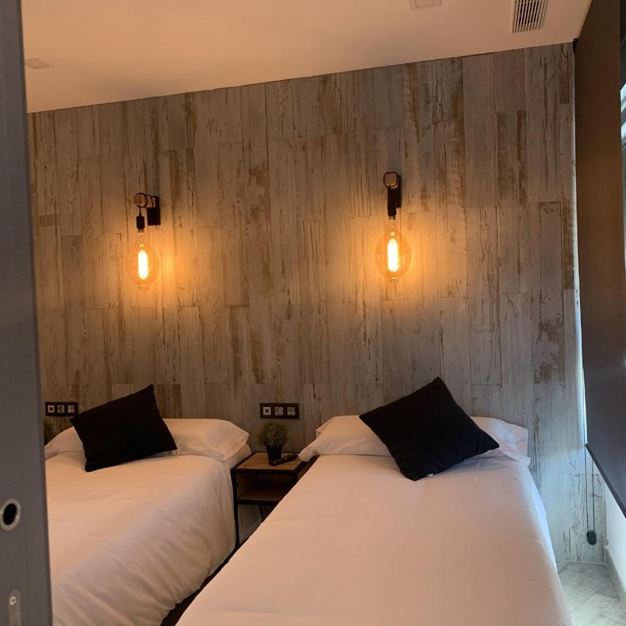 Hotel Riojano Humanes de Madrid Exteriör bild